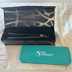 Pin Straight Black Far-Infra Hair Straightener & Travel Heat Protection Pouch